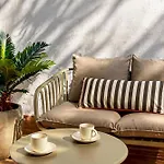 Genteel San Leandro